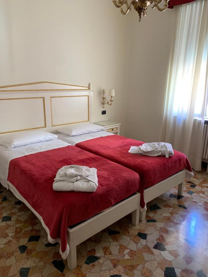 Notti Sull'Adige Verona Exterior foto